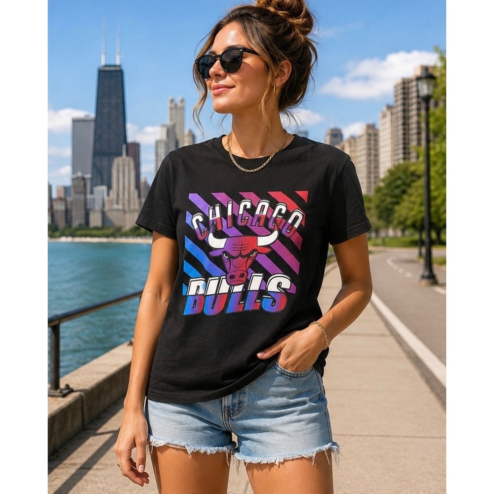 NWT NBA Chicago Bulls Neon Graphic Tee Women's Large Black Cotton Short Sleeve